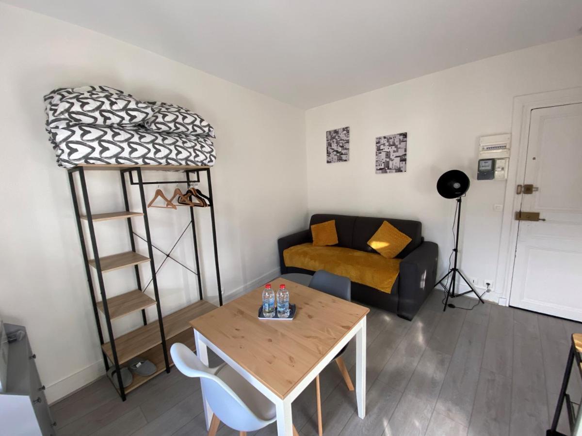Enghien-Les-Bains : Studio Au Coeur Du Centre Ville Екстер'єр фото